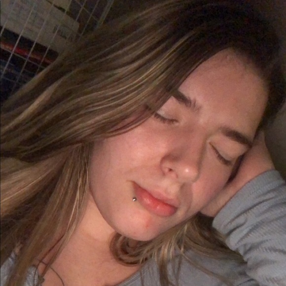 Meet your Posher, Paige - Picture 1 of 1